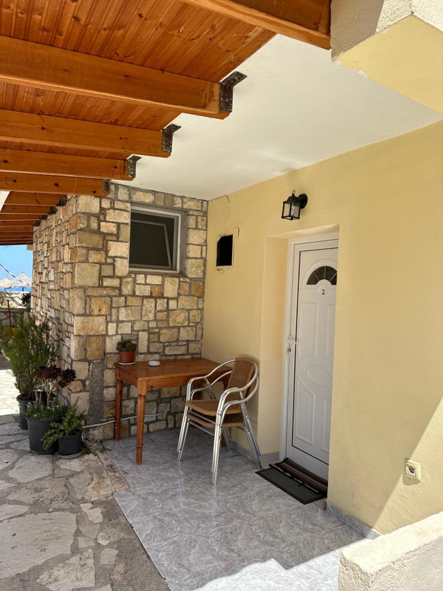 Potami Seashell Hotel Himare Exterior foto