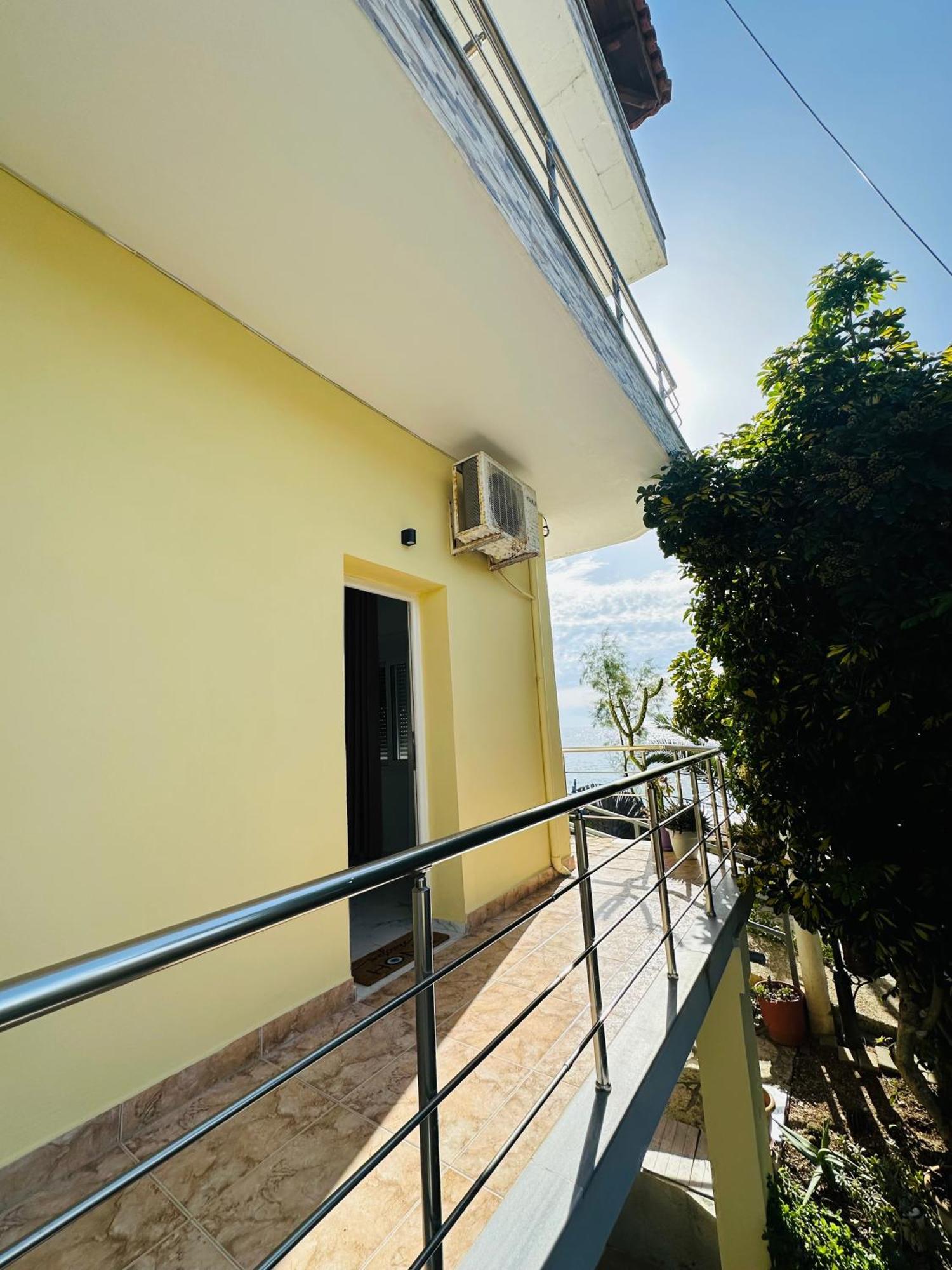 Potami Seashell Hotel Himare Exterior foto