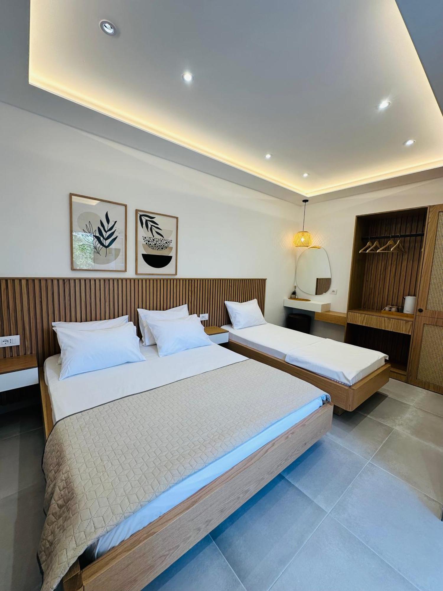 Potami Seashell Hotel Himare Exterior foto