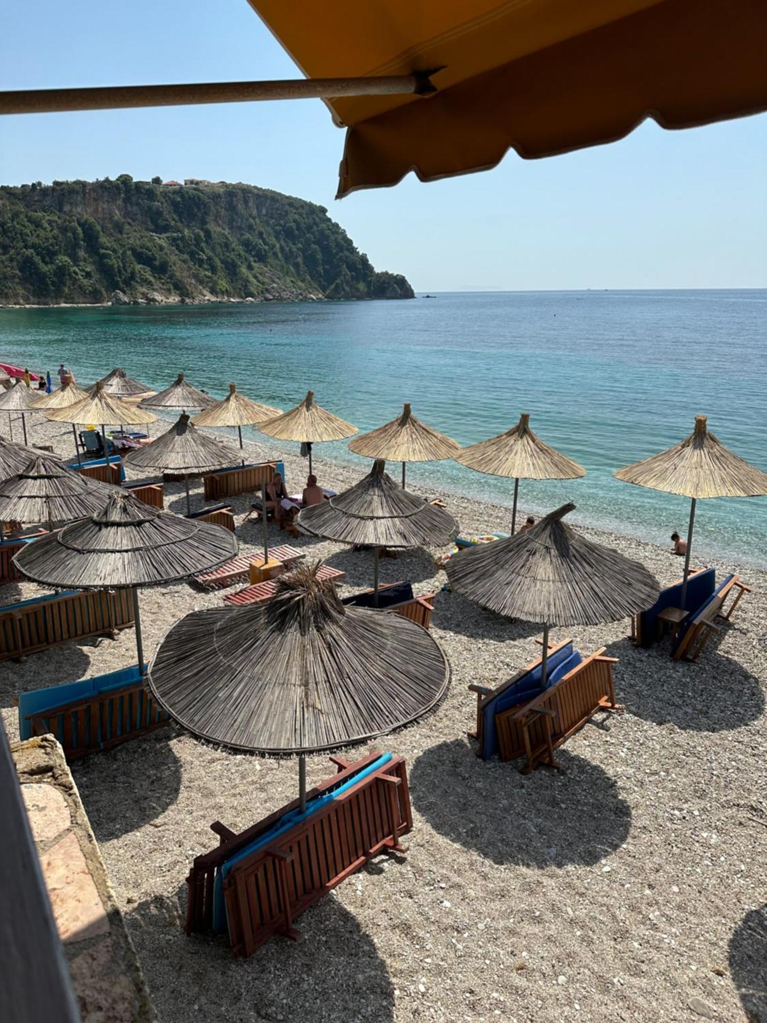 Potami Seashell Hotel Himare Exterior foto